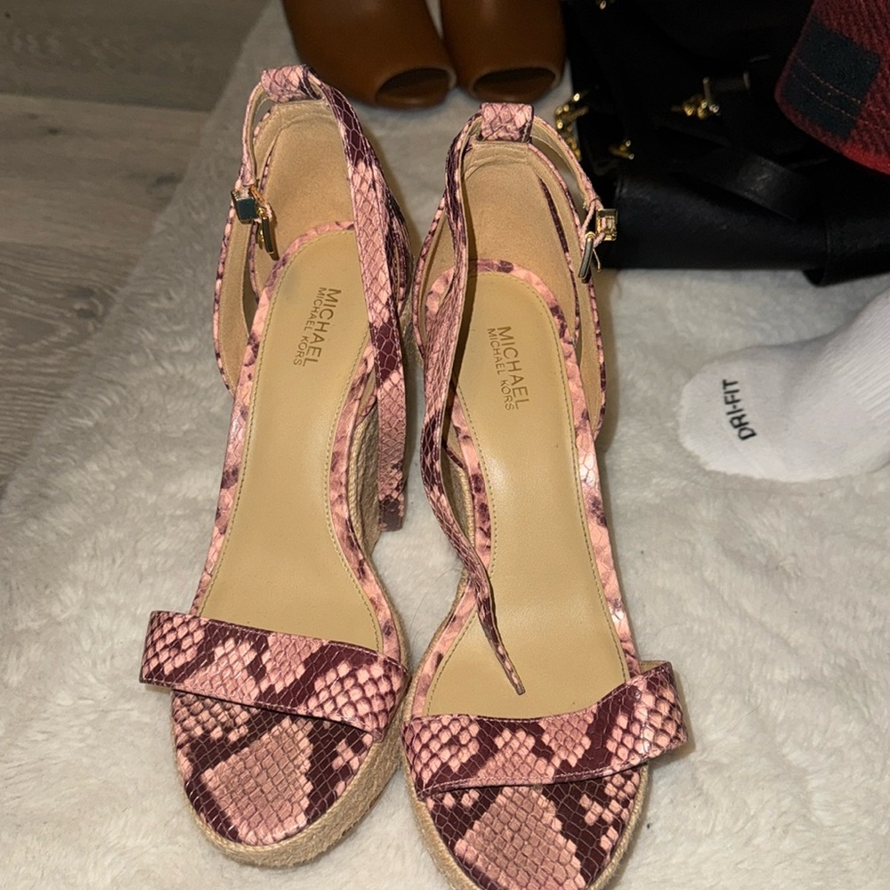 michael kors women heels